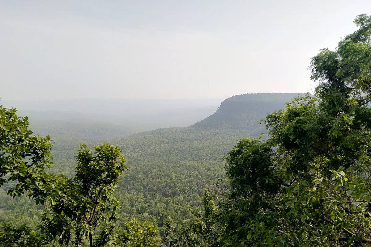 इंद्रावती नदी का जलस्तर घटा, सिंचाई पर पड़ रहा असर